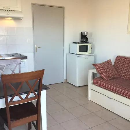 Charming With Shared-pool In The Alpilles. Holiday home